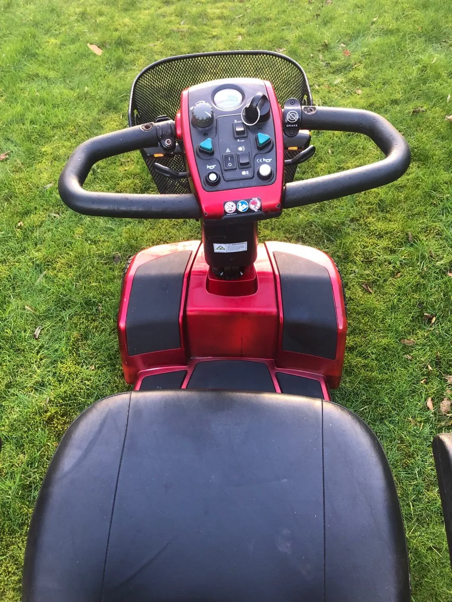 Large powerful mobility scooter - Image 4