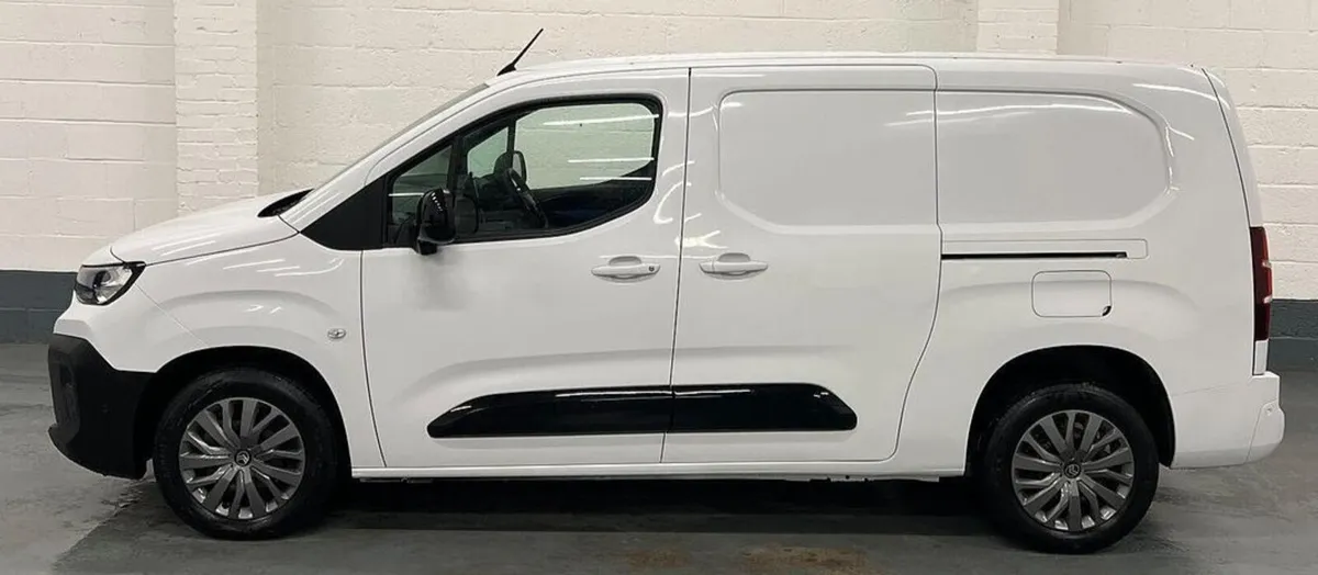 2024 Citroen Berlingo Panel Van - Image 1