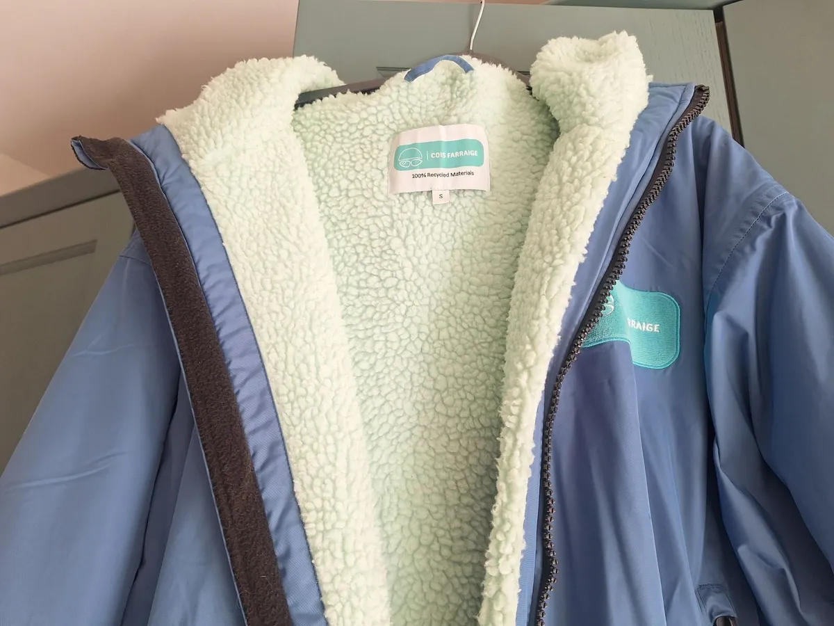 Changing robe - Image 3