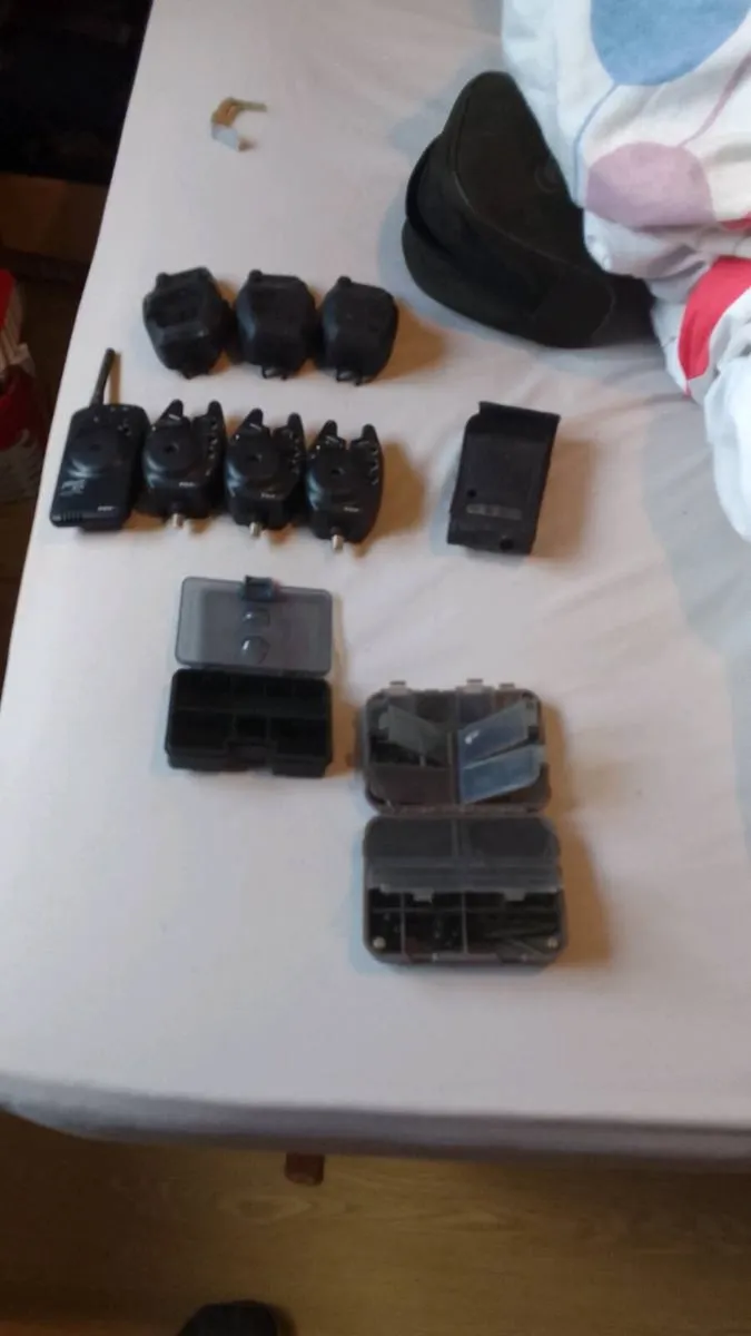 Fishing gear. - Image 1