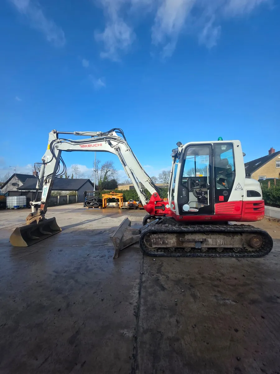 2018 TAKEUCHI TB290 - Image 1