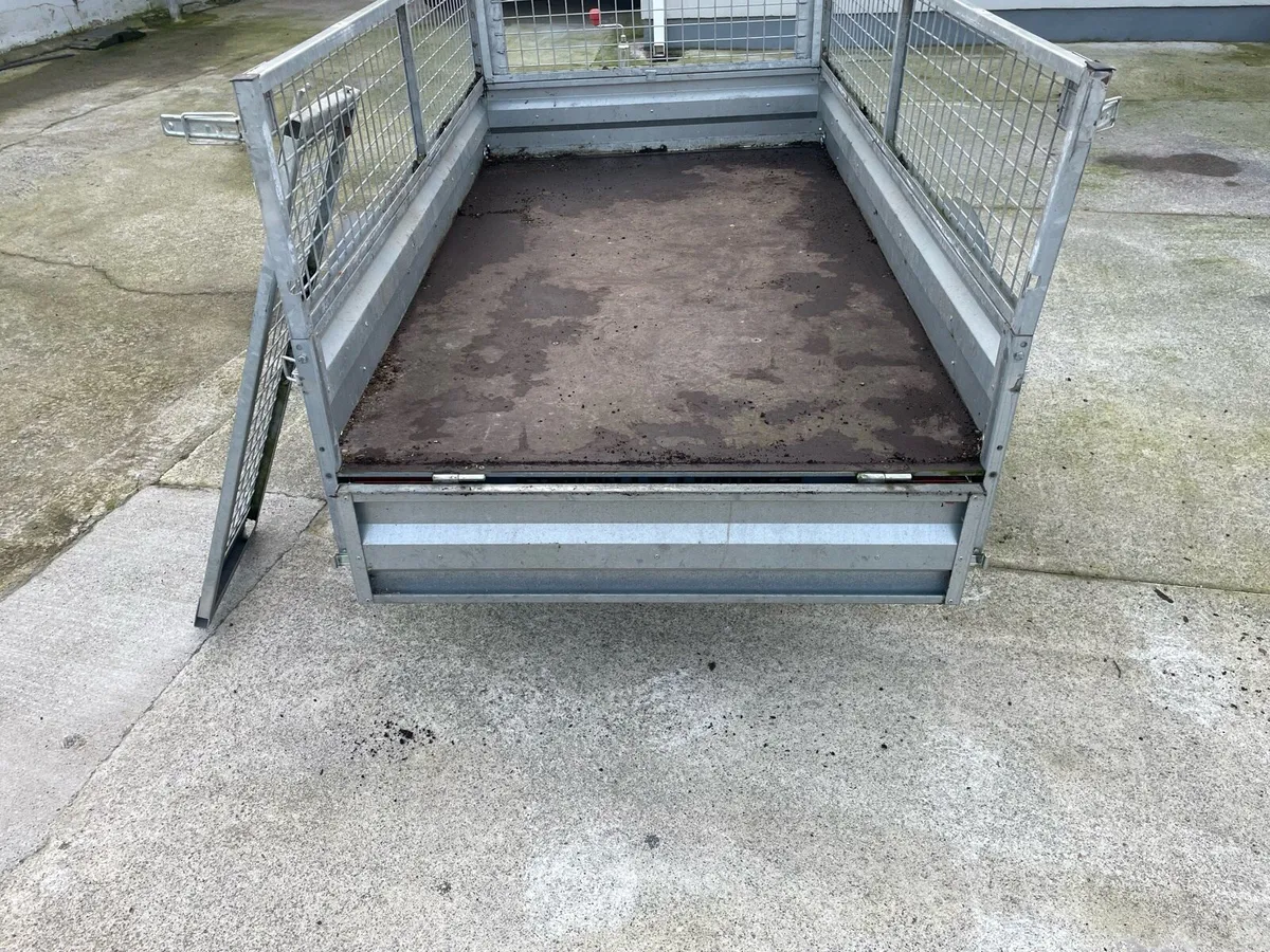 Neptun trailer - Image 2