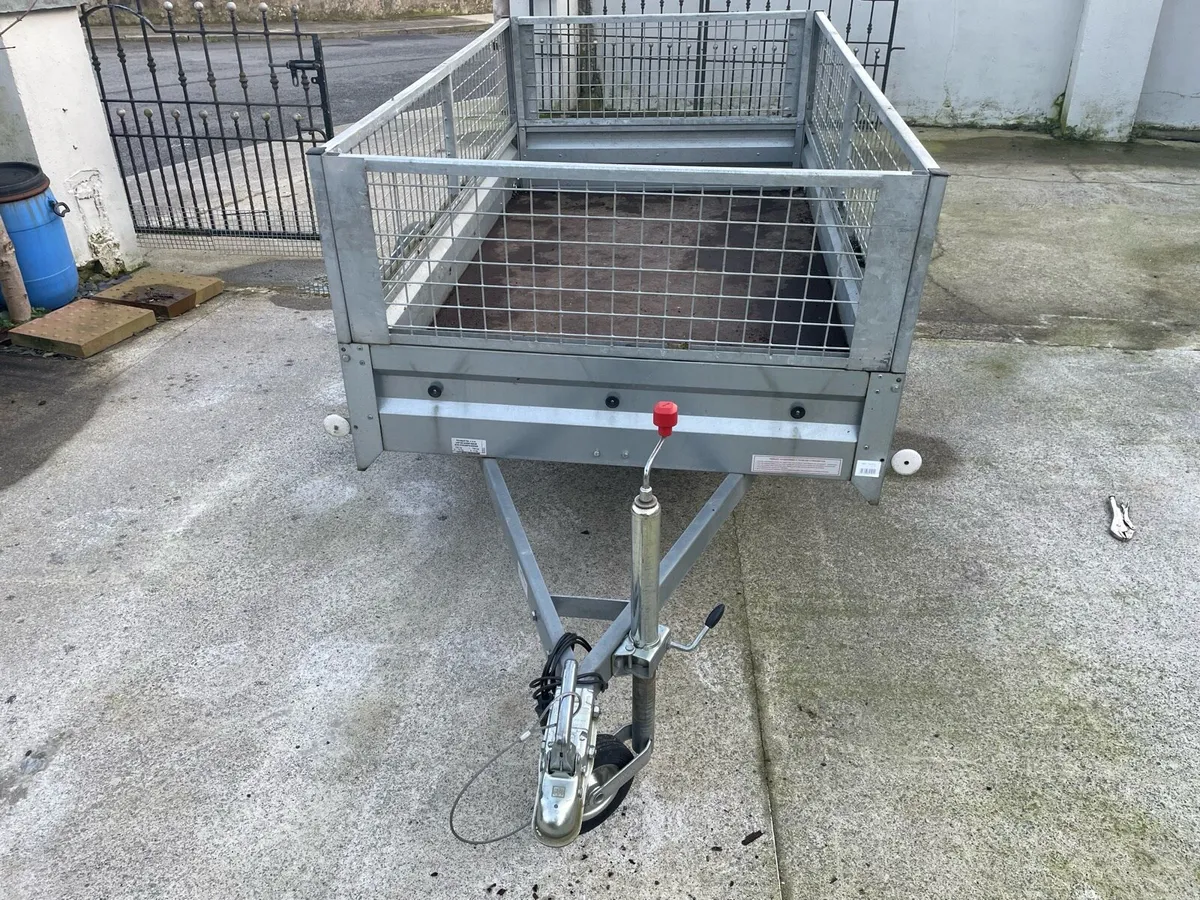 Neptun trailer - Image 1