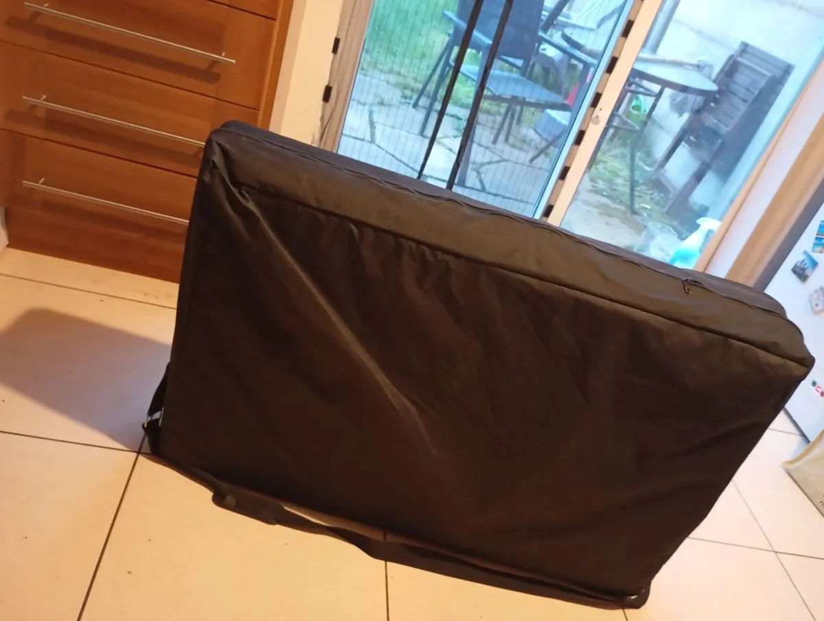 Therapy bed/table - Image 2