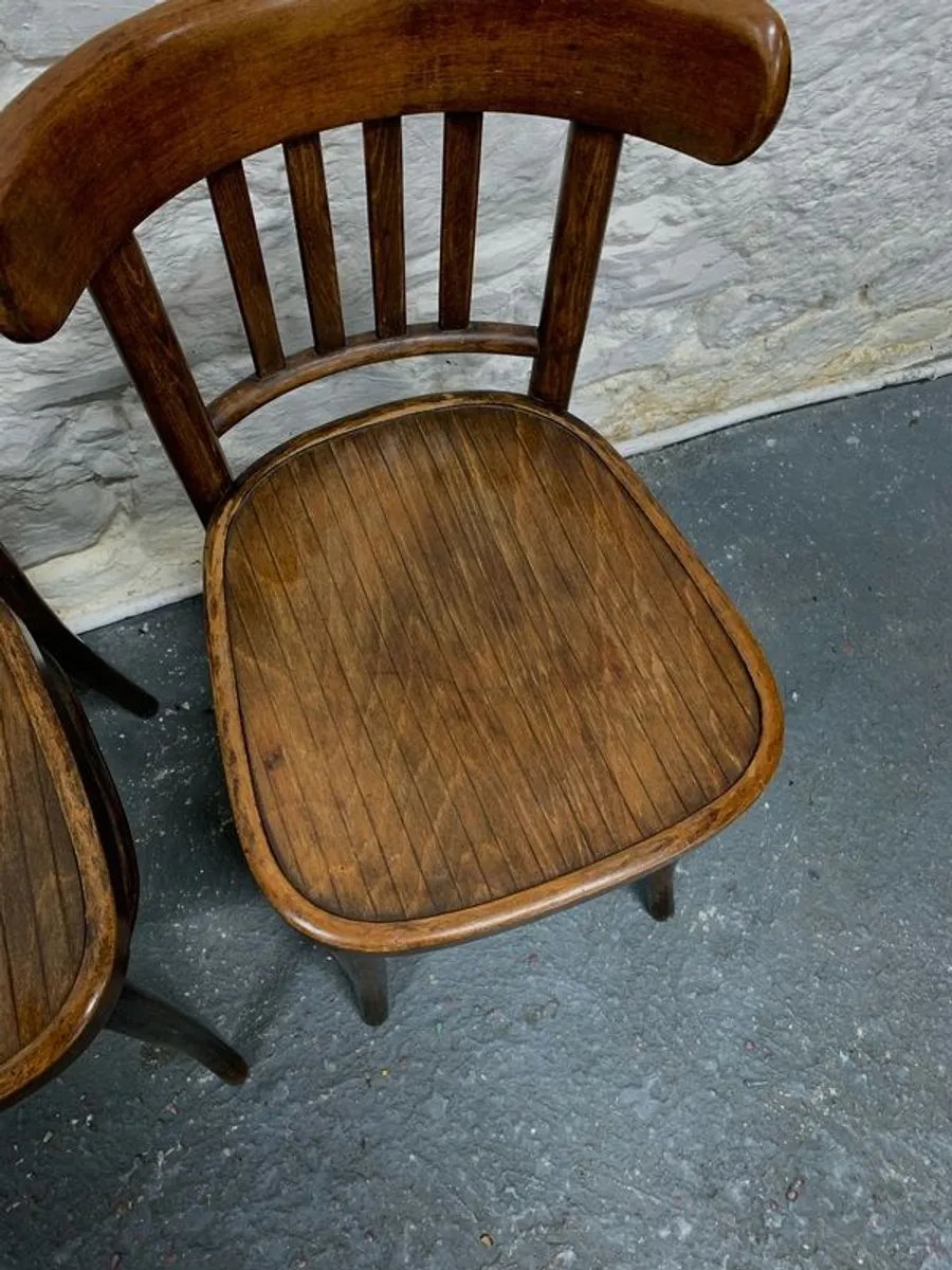 A pair of matching Polish made Bentwood chairs. - Image 3