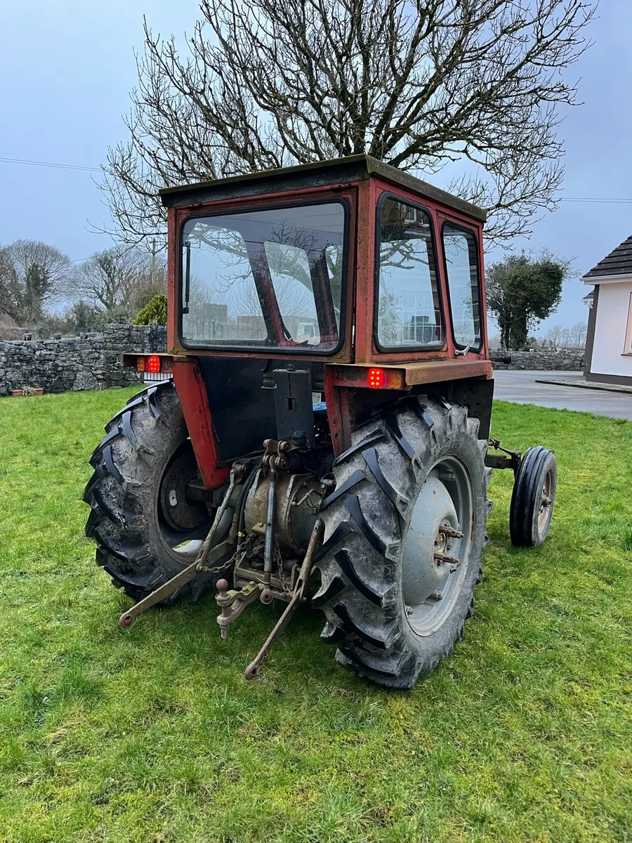 *Massey Ferguson 135* - Image 3
