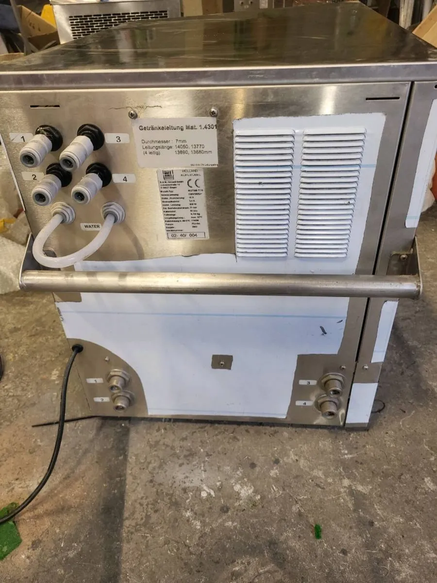 4 line beer coolers, in excellent condition - Image 2