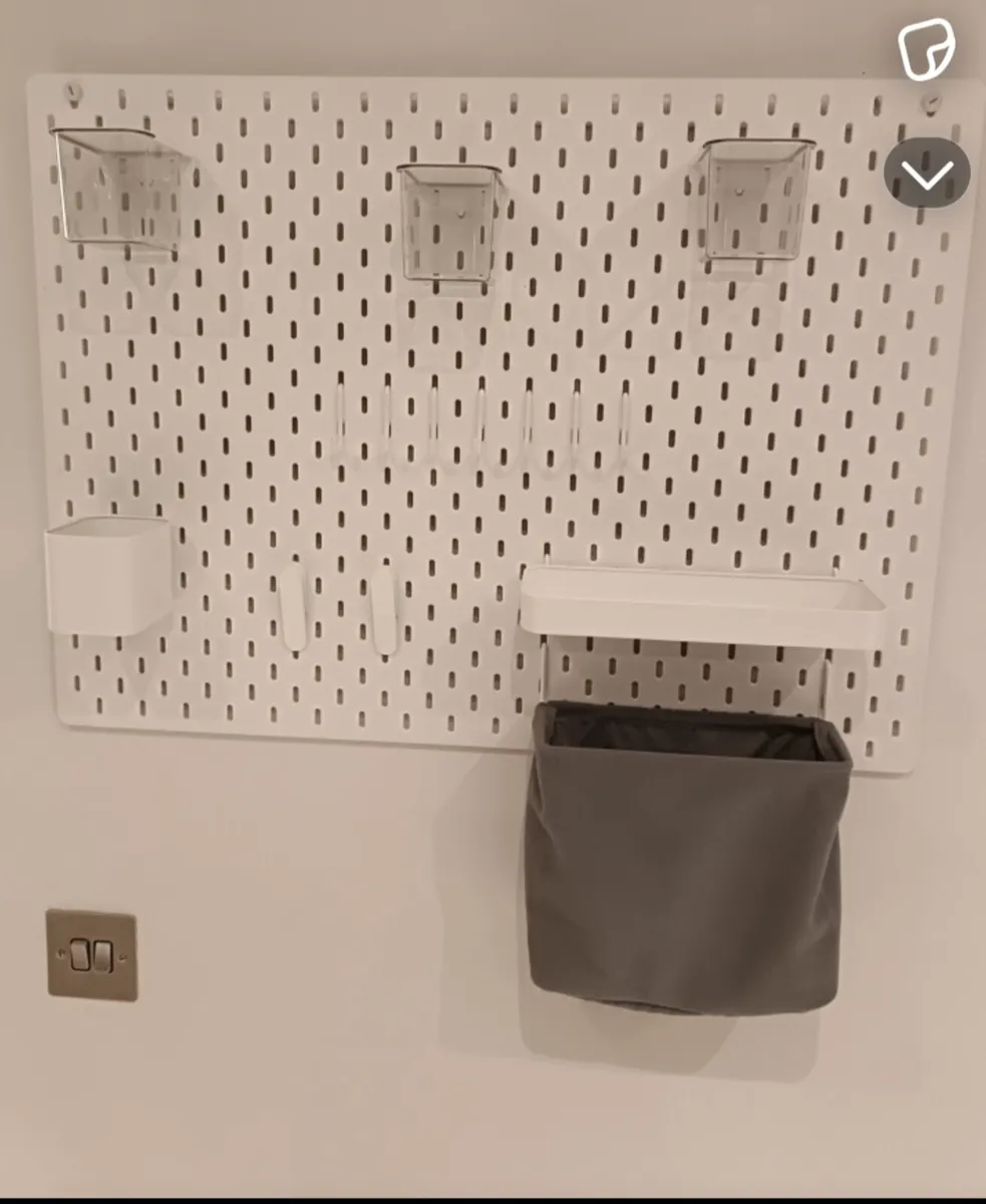 Notice/display board - Image 1