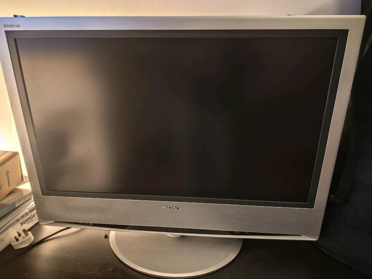 32" Sony Bravia tv - Image 2
