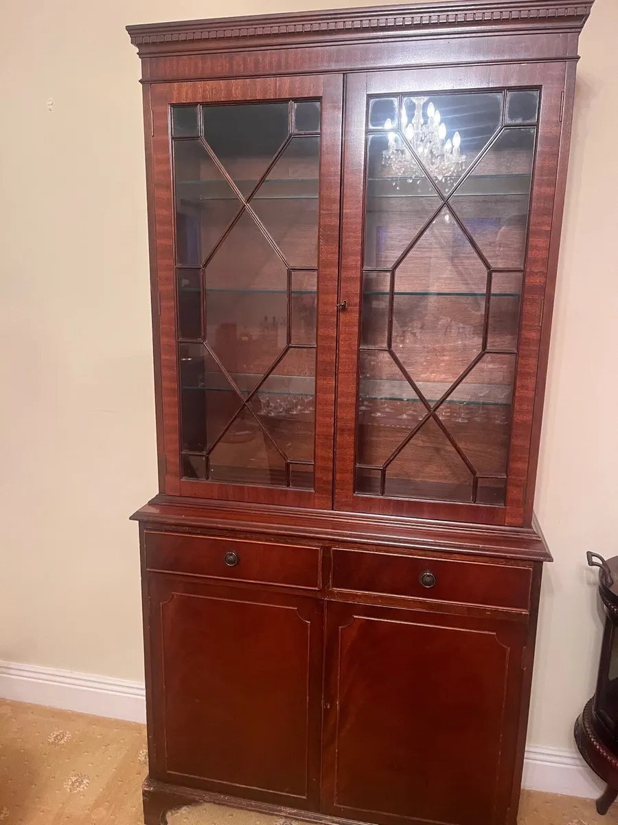 Mahogany Display cabinet - Image 1