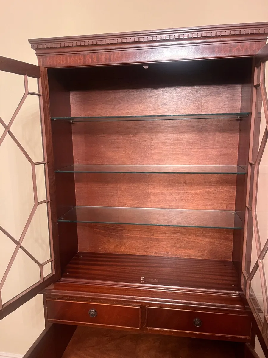 Mahogany Display cabinet - Image 3