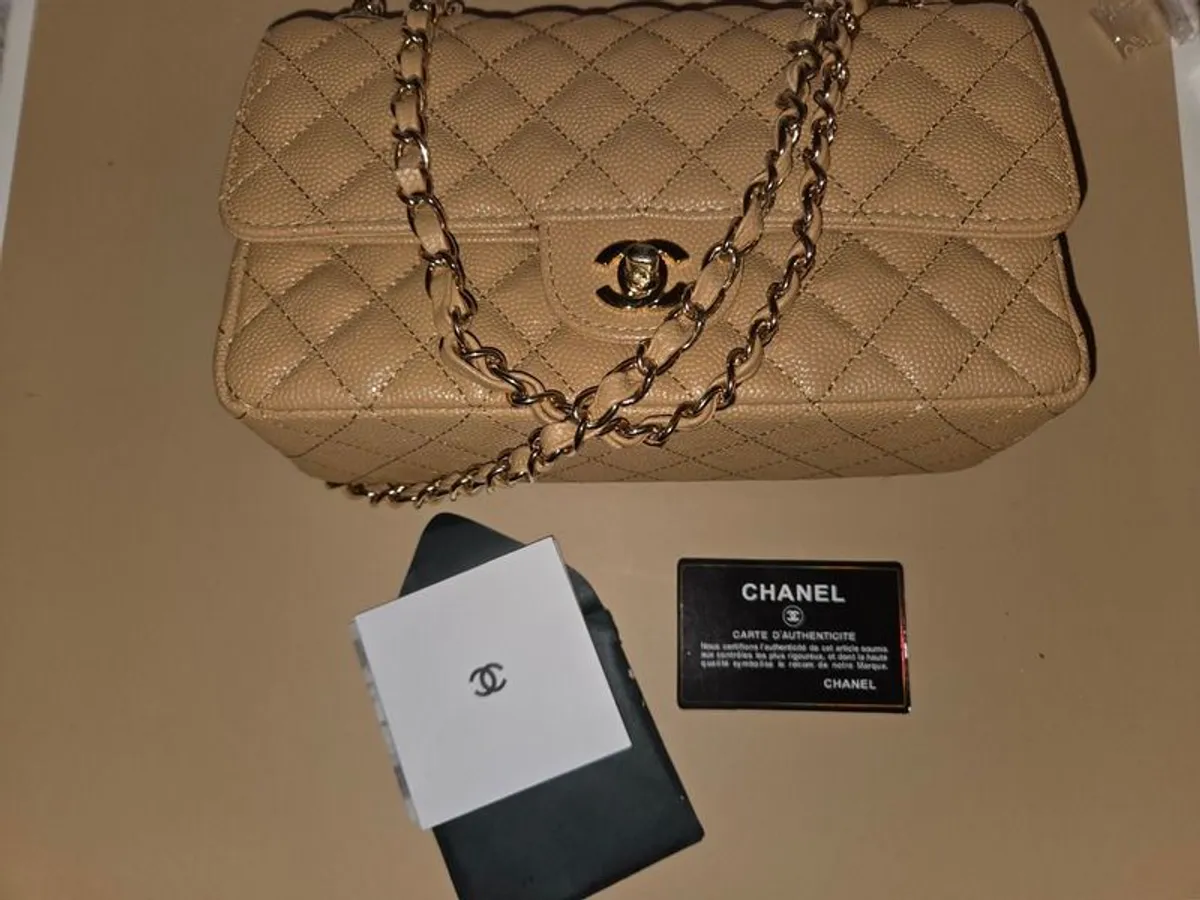 Chanel handbag - Image 2