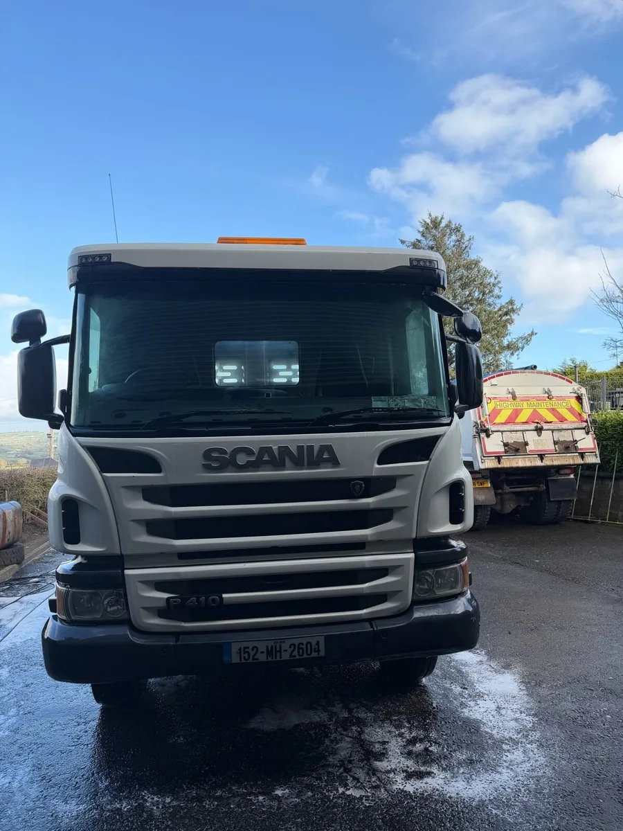 2015 Scania P410 Tipper - Image 2