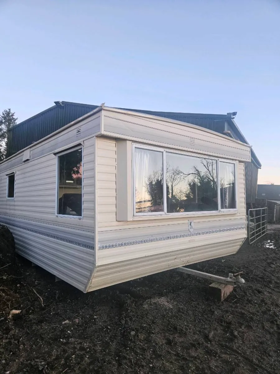 Mobile home - Image 1