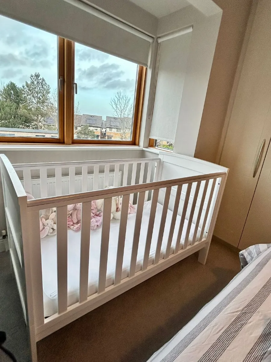 BR Baby White Cotbed with Mattress - Image 3