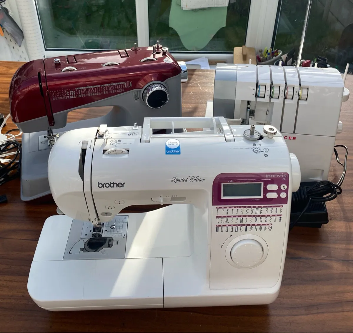 Sewing machine and overlocker - Image 1