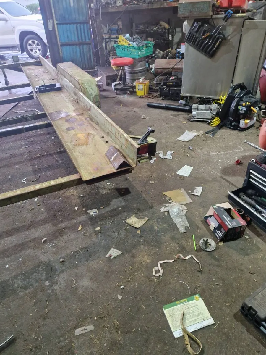 Car transporters - Image 2