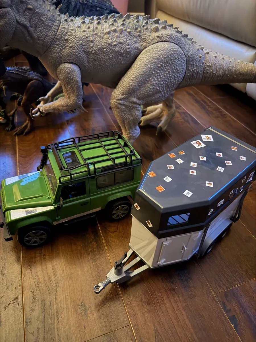 Jurassic World dinosaurs - Image 3