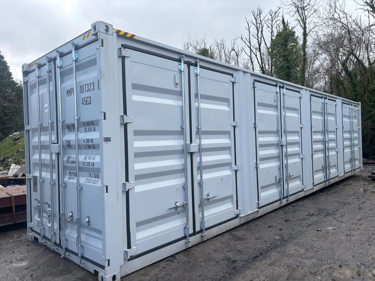 40 Ft 4 front door container as new