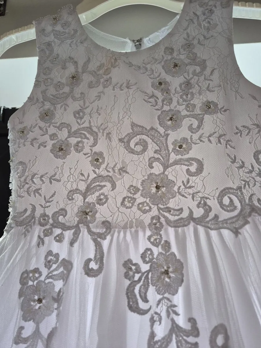 Communion dress - Image 4
