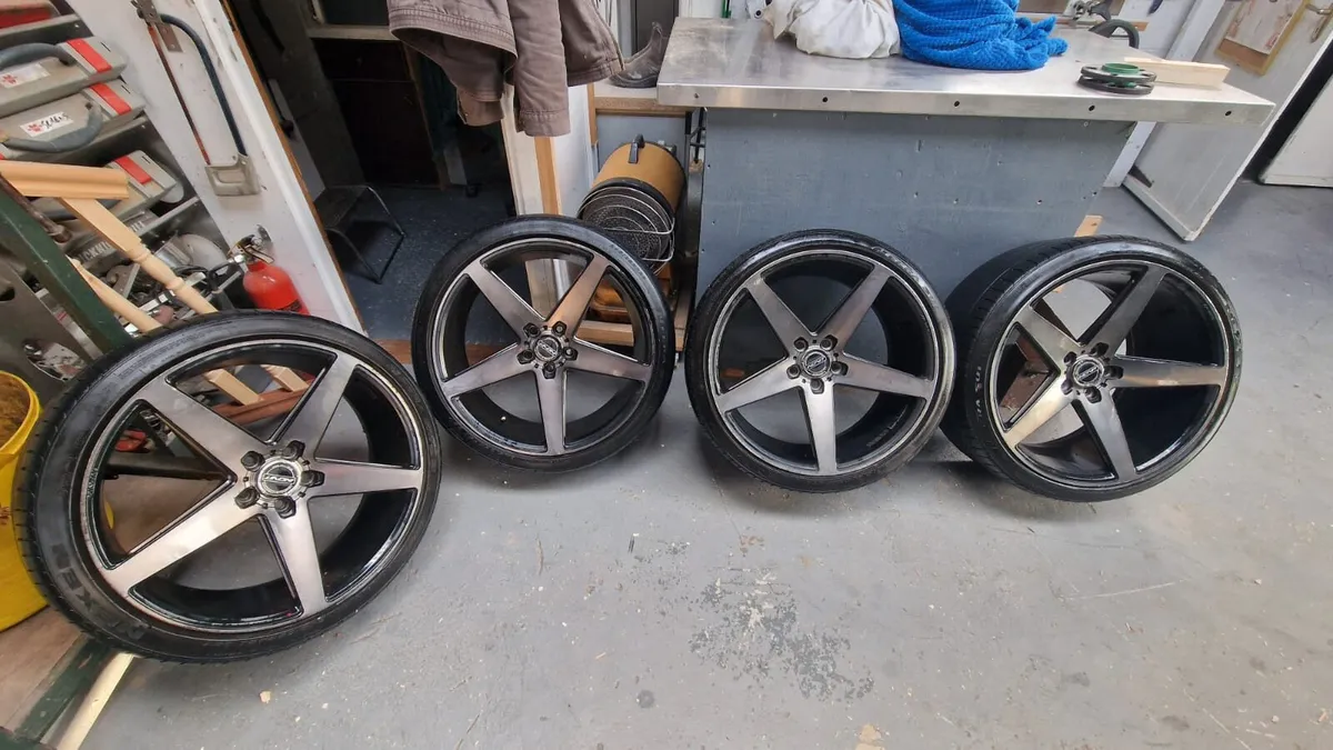 20 inch Inovit rotor alloys 5x112 - Image 1