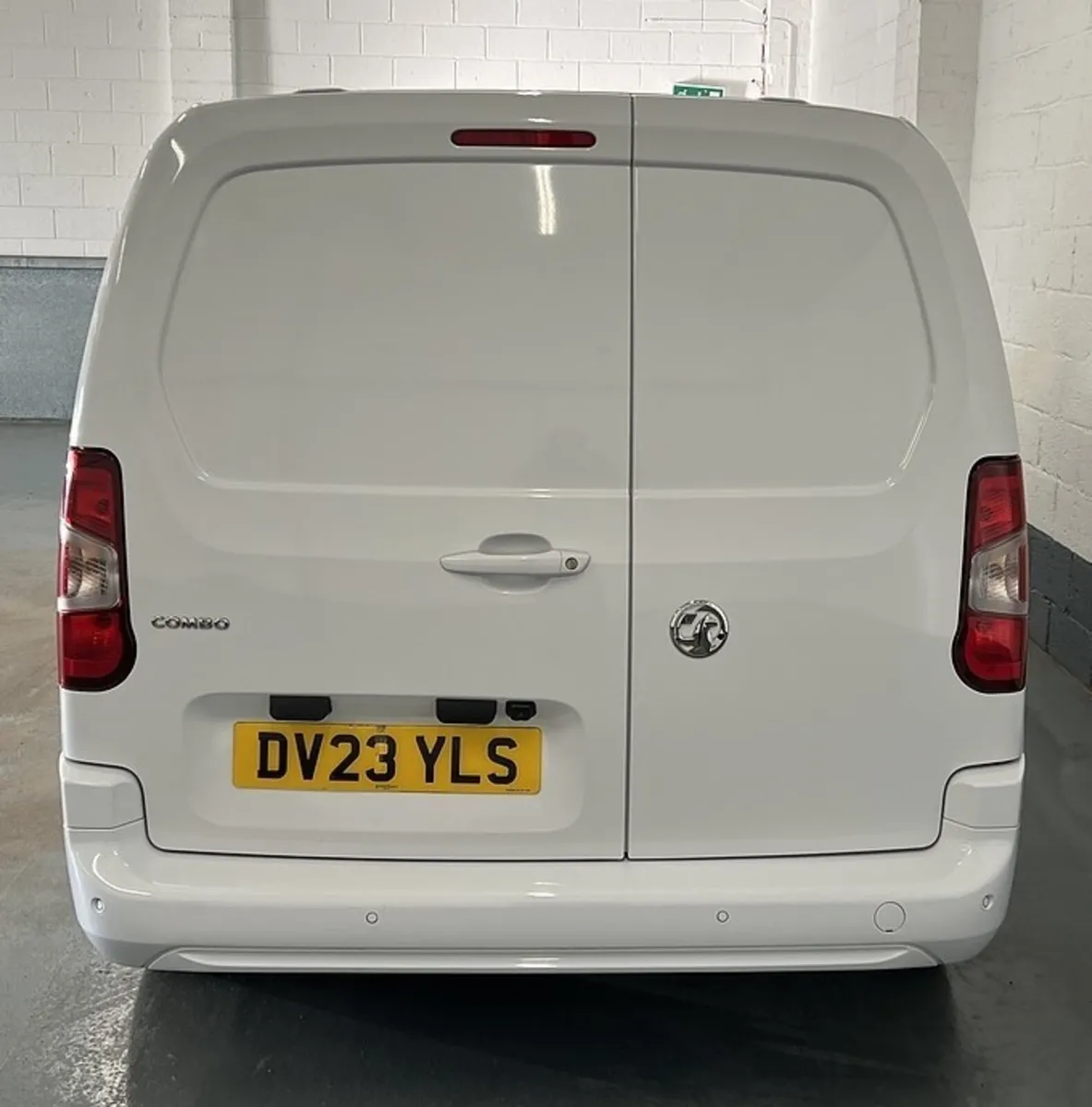 2023 Vauxhall Combo Panel Van - Image 2