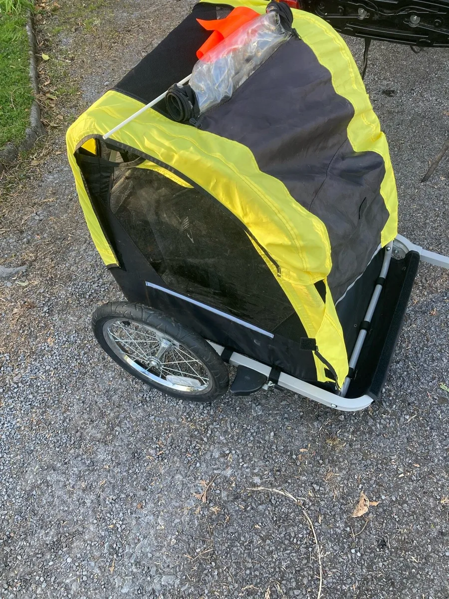 Bike trailer - Image 1