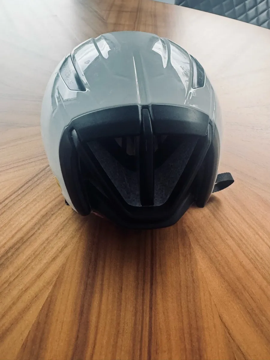 Specialized evade 3 - Image 4