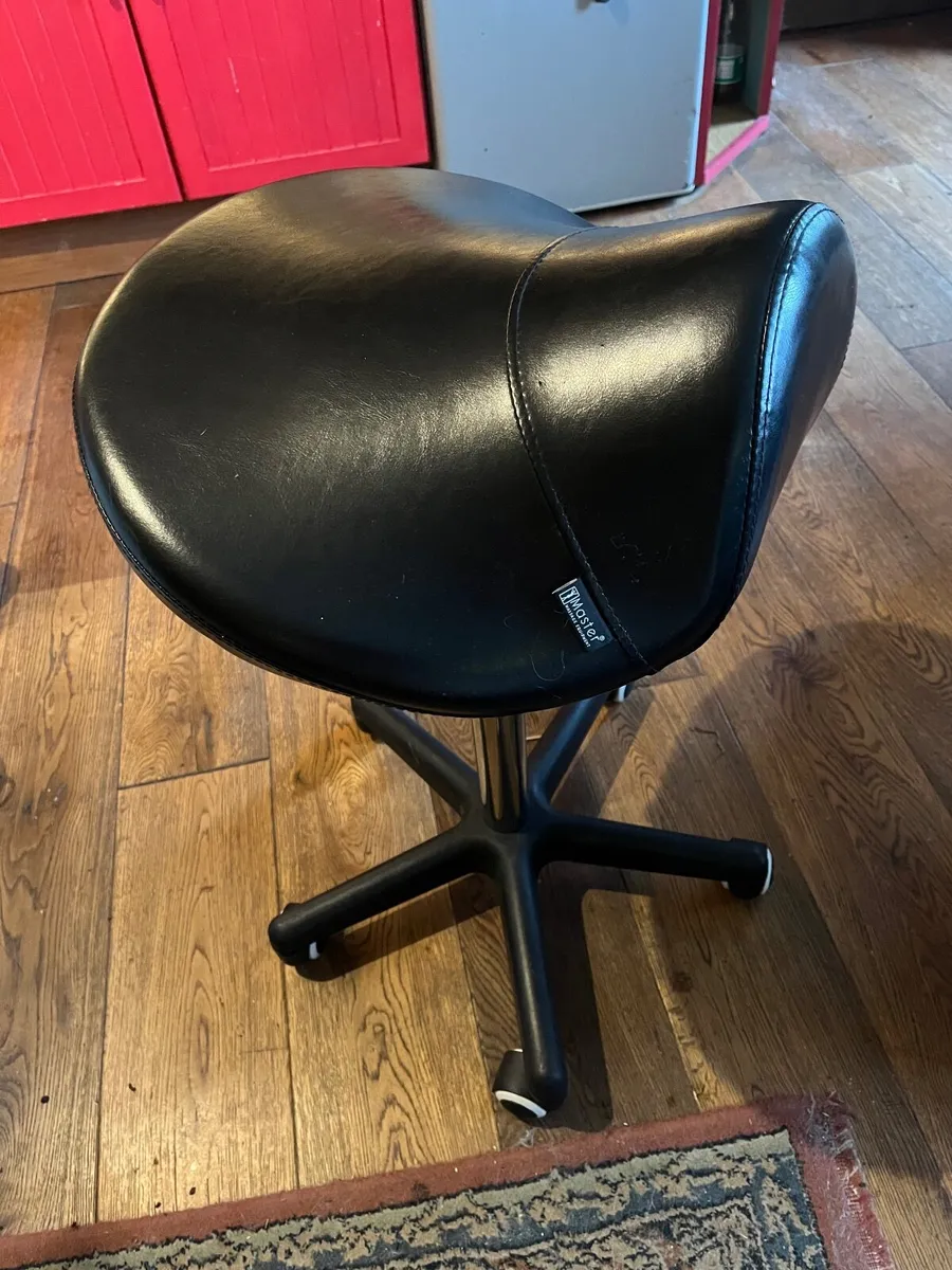 saddle stool - Image 2