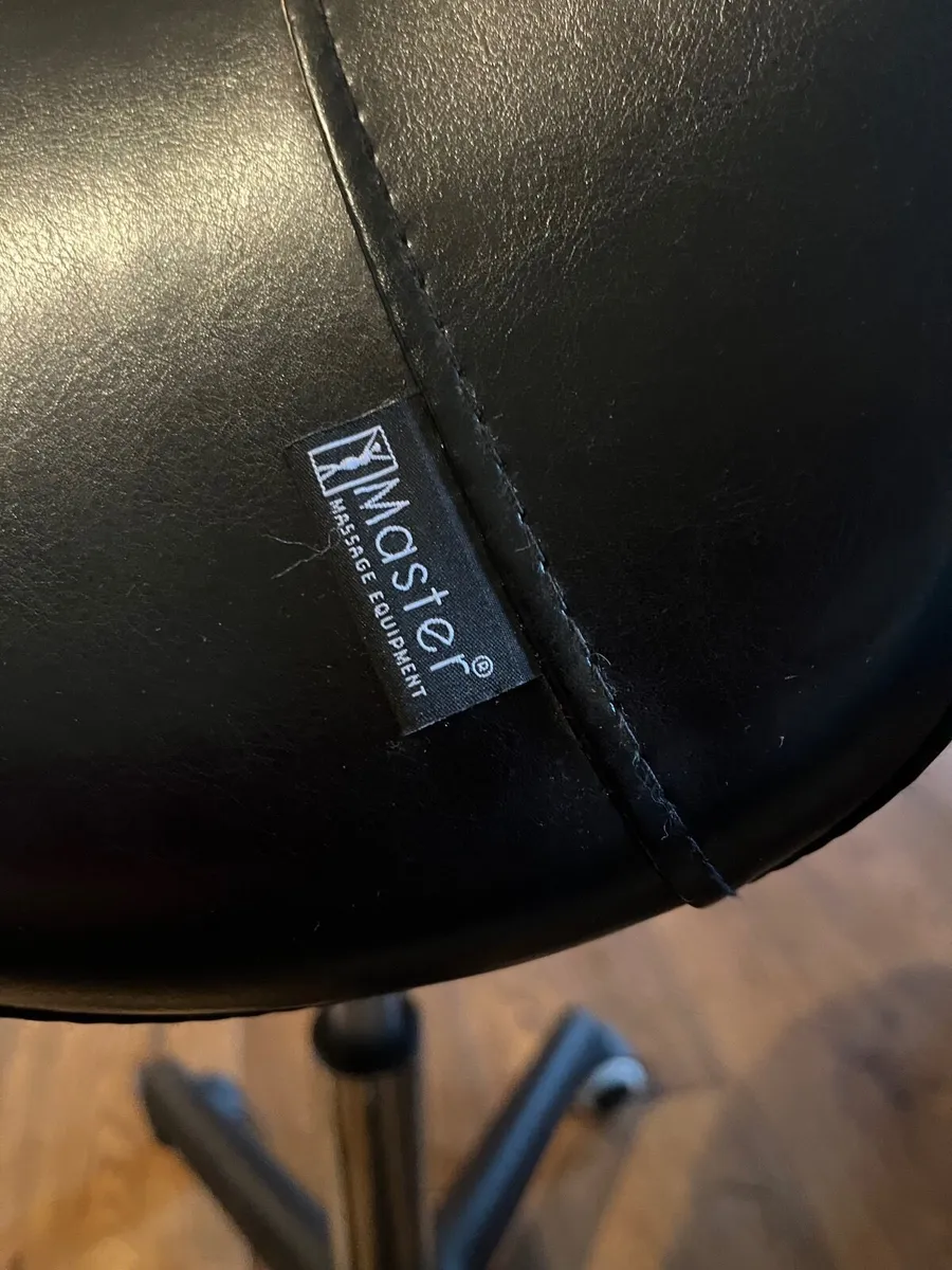 saddle stool - Image 3