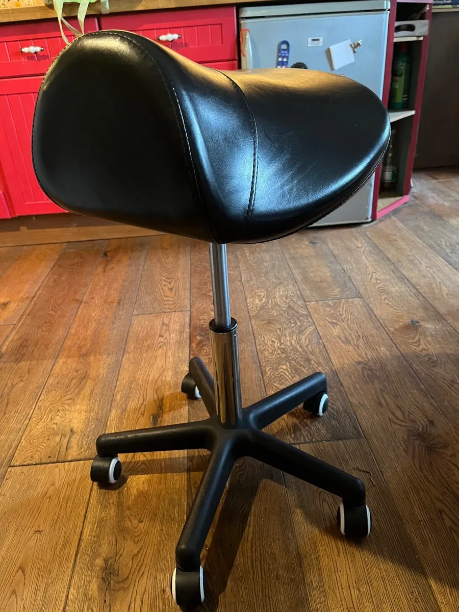 saddle stool - Image 1