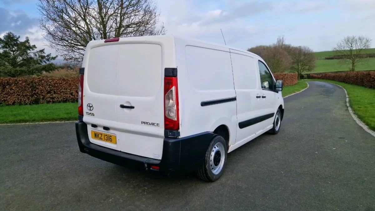 2015 Toyota Proace 120 Van 2.0HDi H1 128hp - Image 3