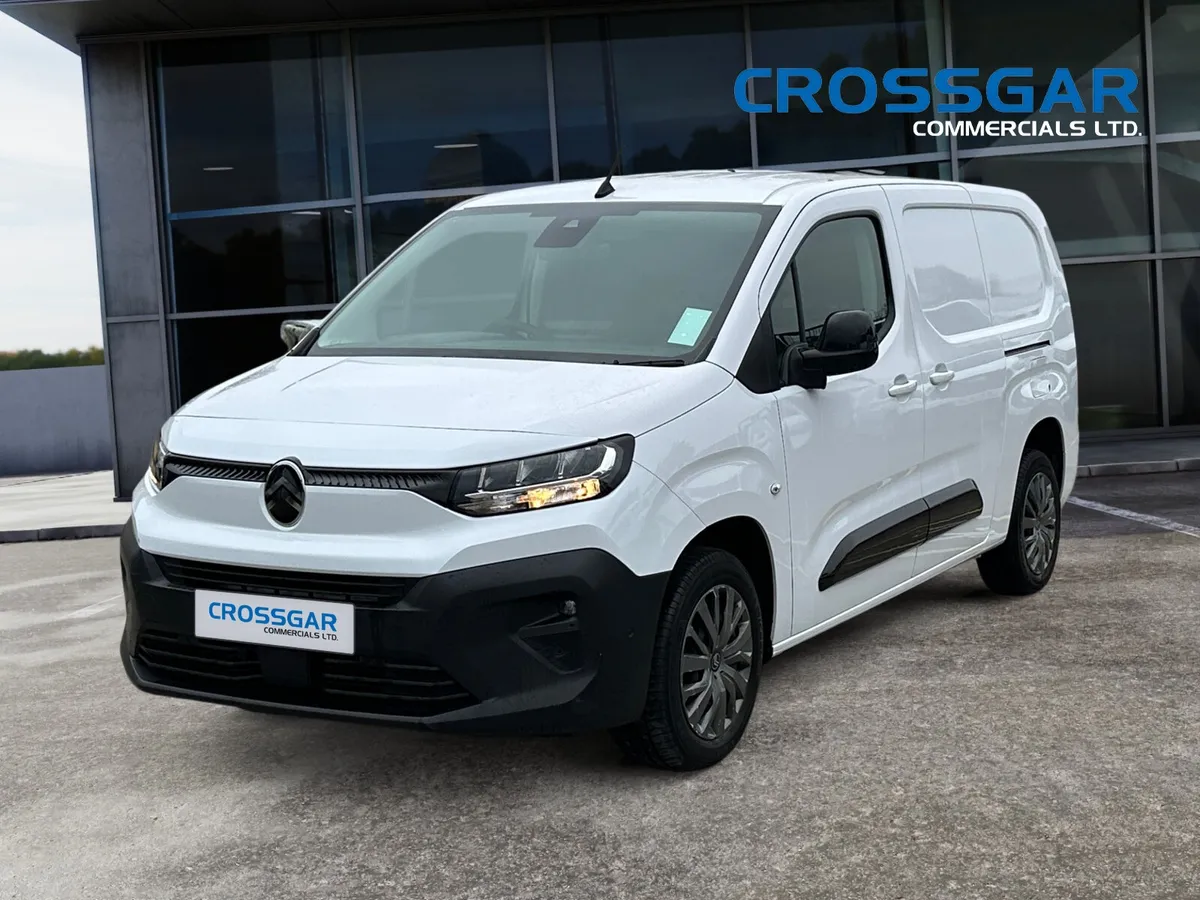 LOW MILES JUST 10K MILES HIGH SPEC VAN - Image 3