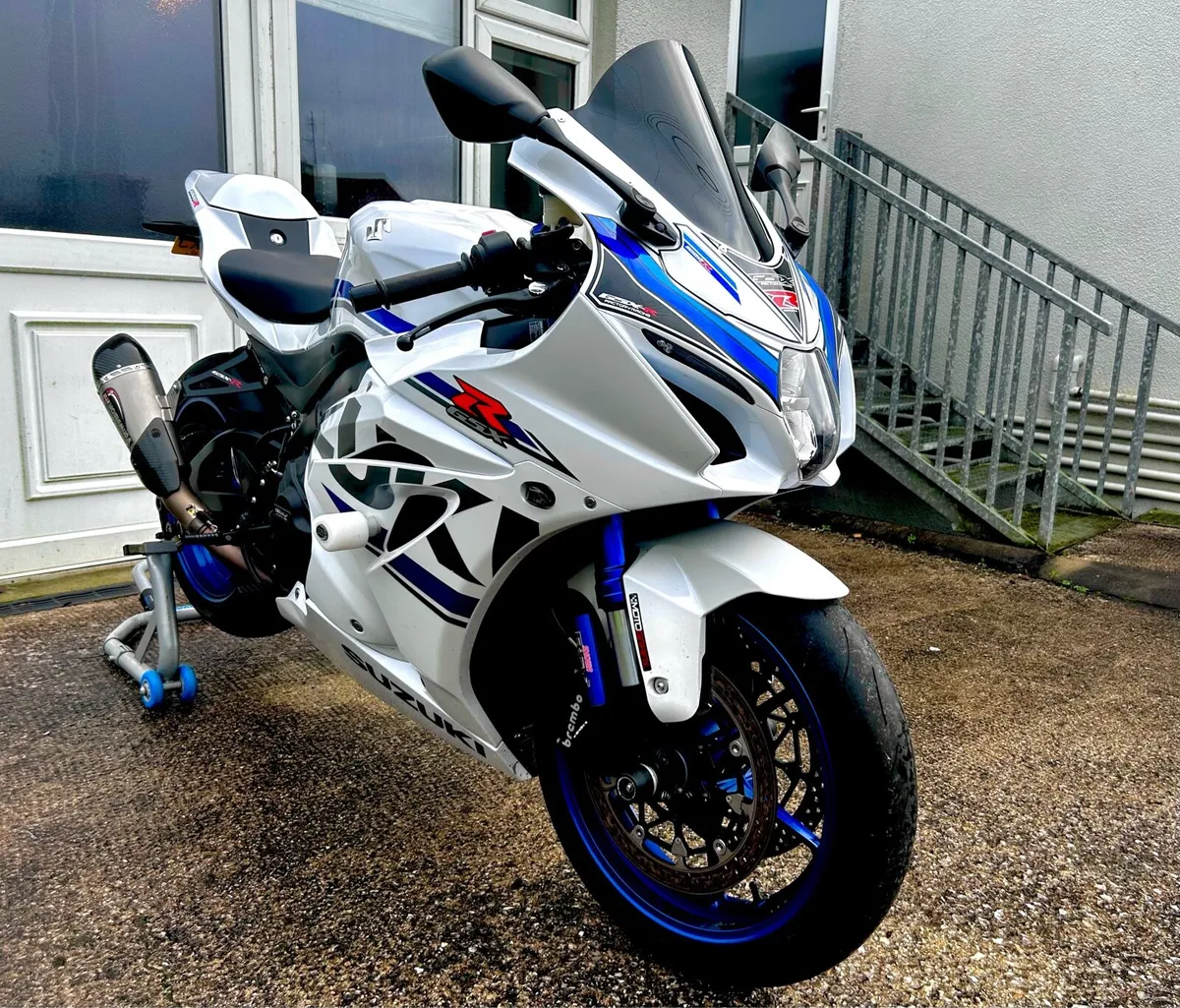 Suzuki GSXR 1000R - Image 1