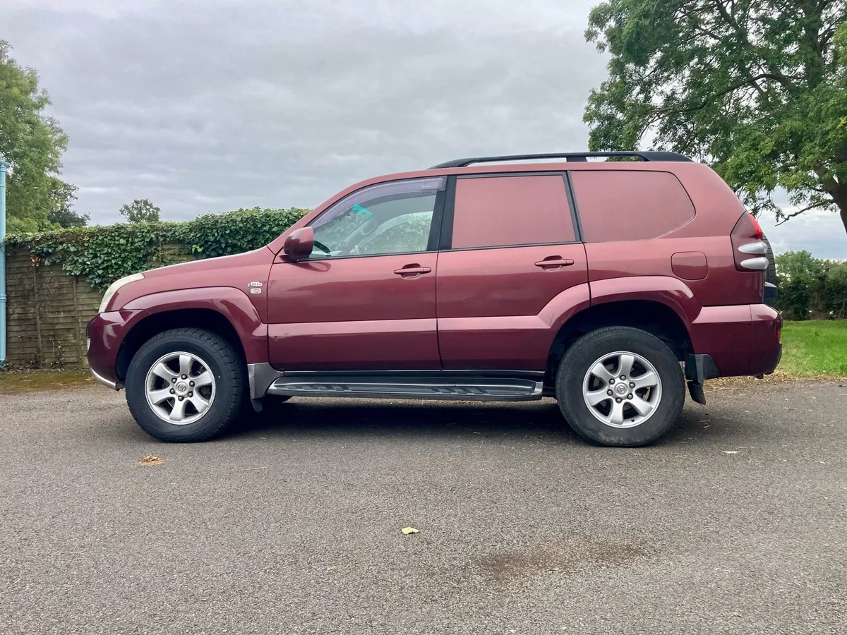 Toyota Land Cruiser LWB - Image 3