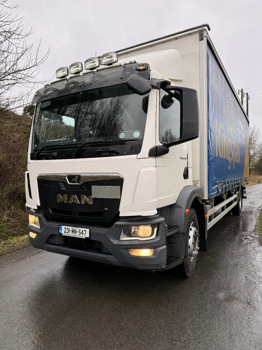 2023 MAN TGM, 250HP 18T Curtainsider. Ref No: 2592 - Image 1