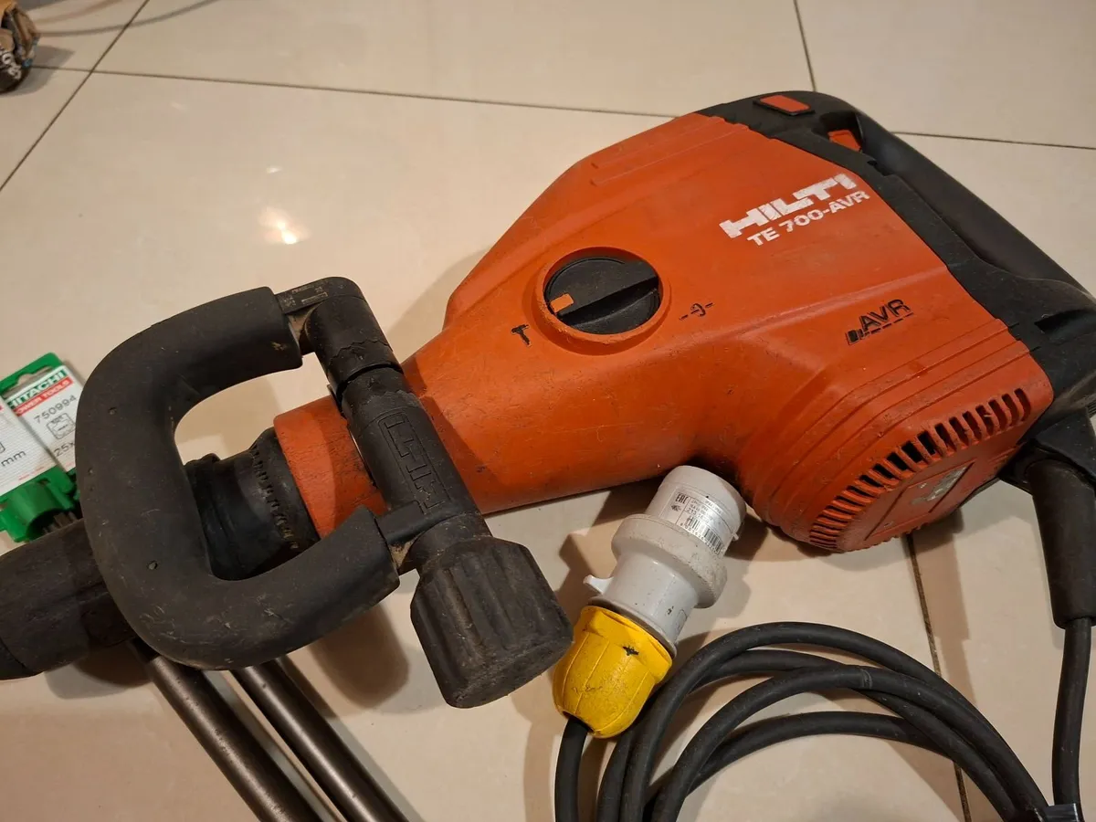 Hilti TE 700-AVR Sds Max Breaker 110v - Image 1