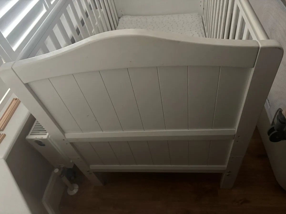 Child’s cot and bed - Babylo brand - Image 3