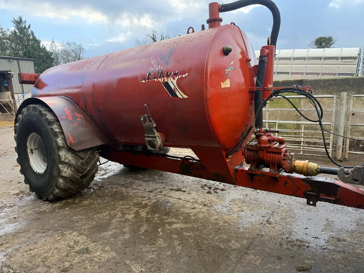 Redrock 1800 g tanker - Image 2