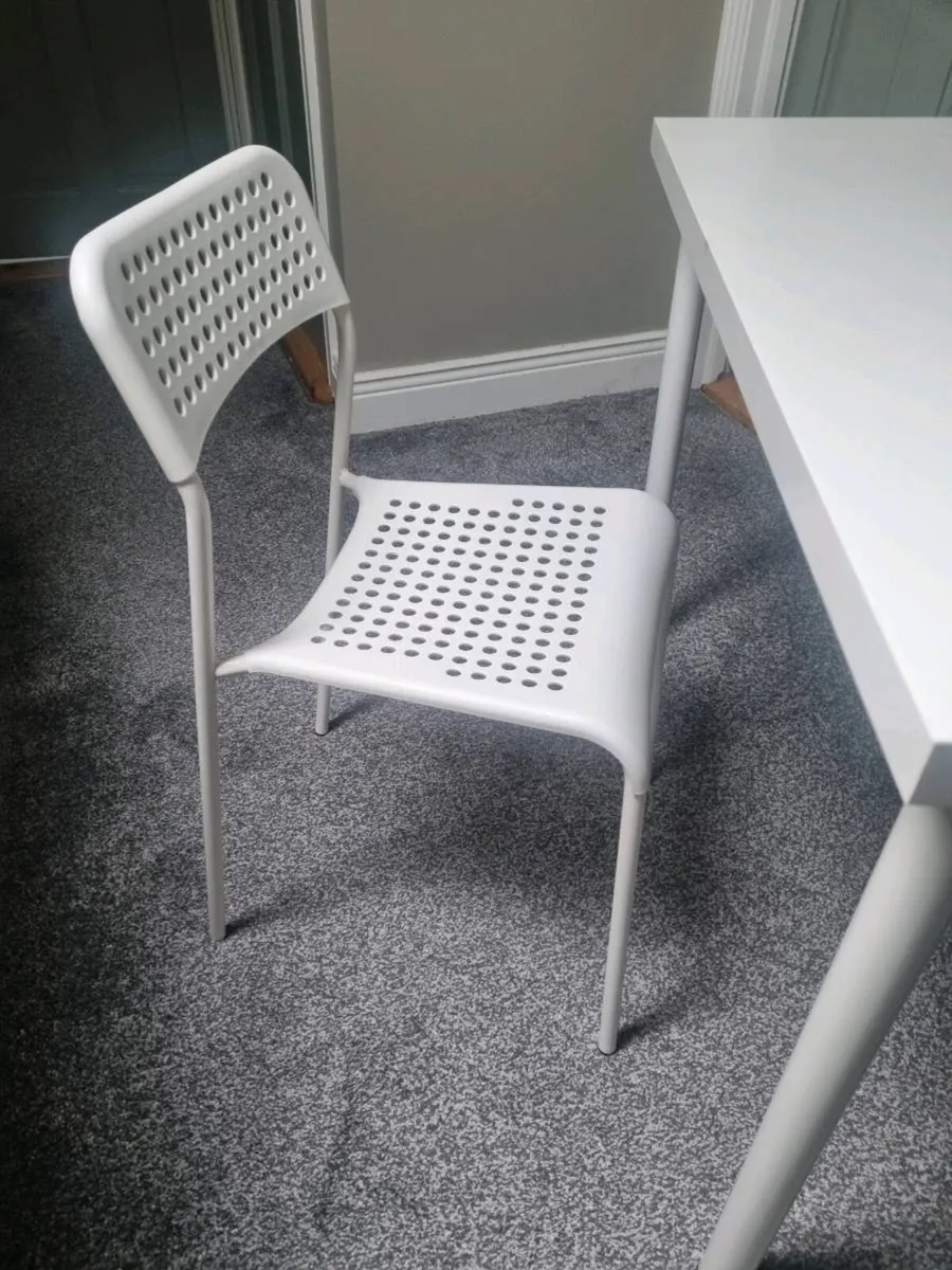 Study desk &Chair - Image 1