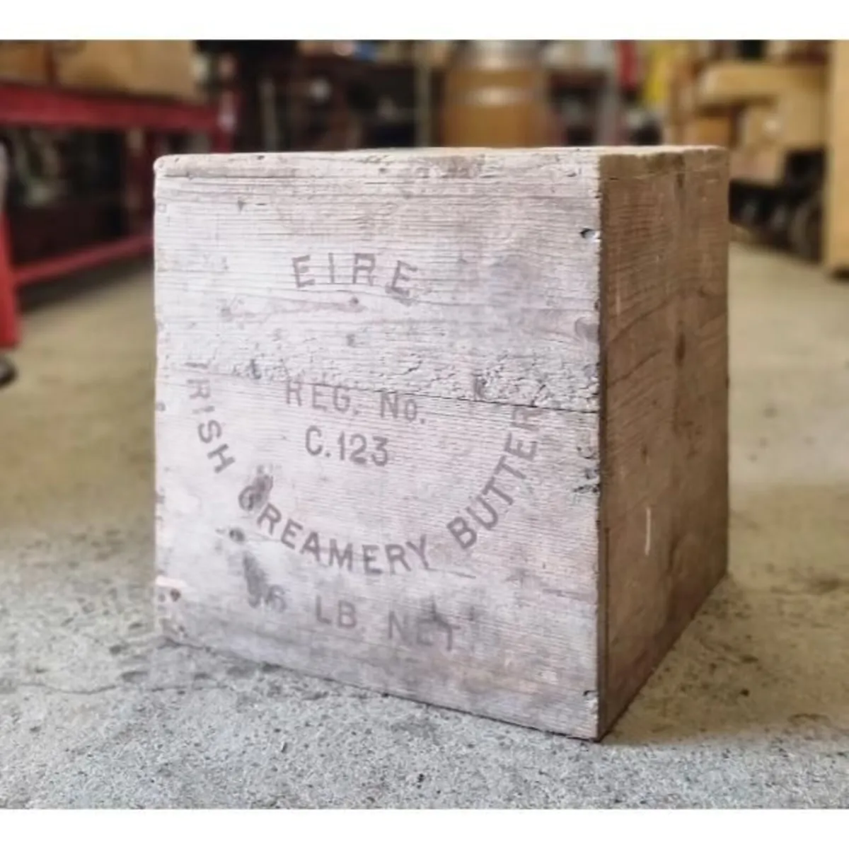 Irish Creamery Butter Box Eire KAS1119 - Image 1