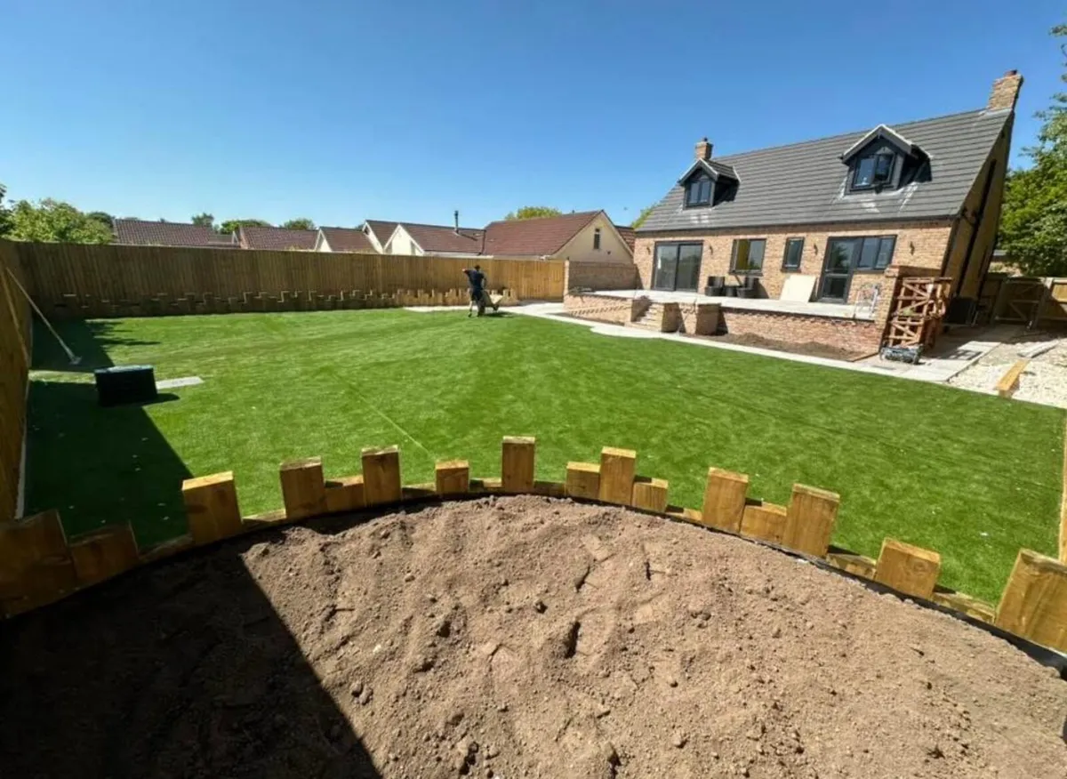 Brand new 40mm artifical grass - Image 3