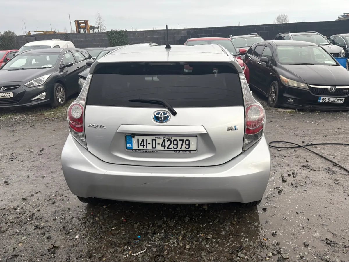 2014 Toyota Aqua 1.5 Hybrid - Image 2