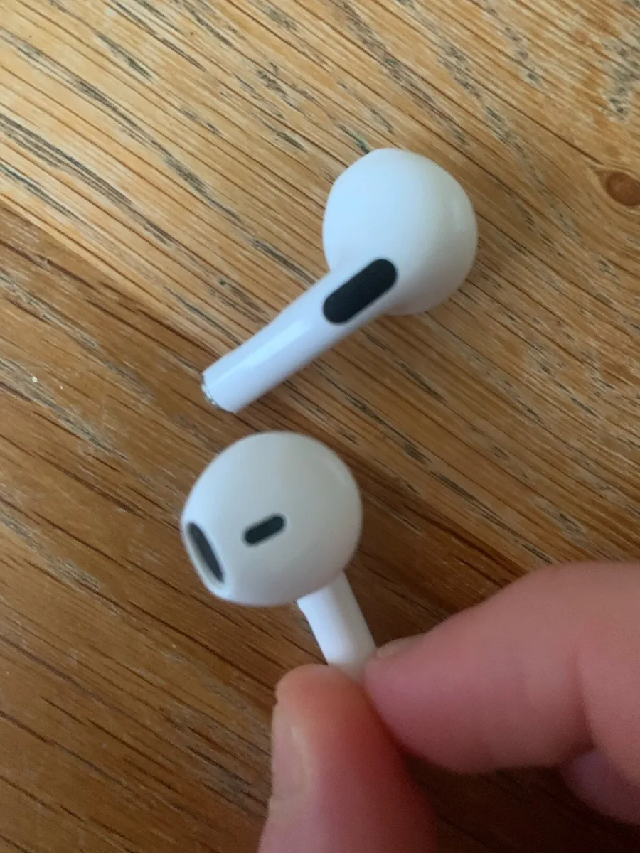 AirPods 4 reps - Image 3