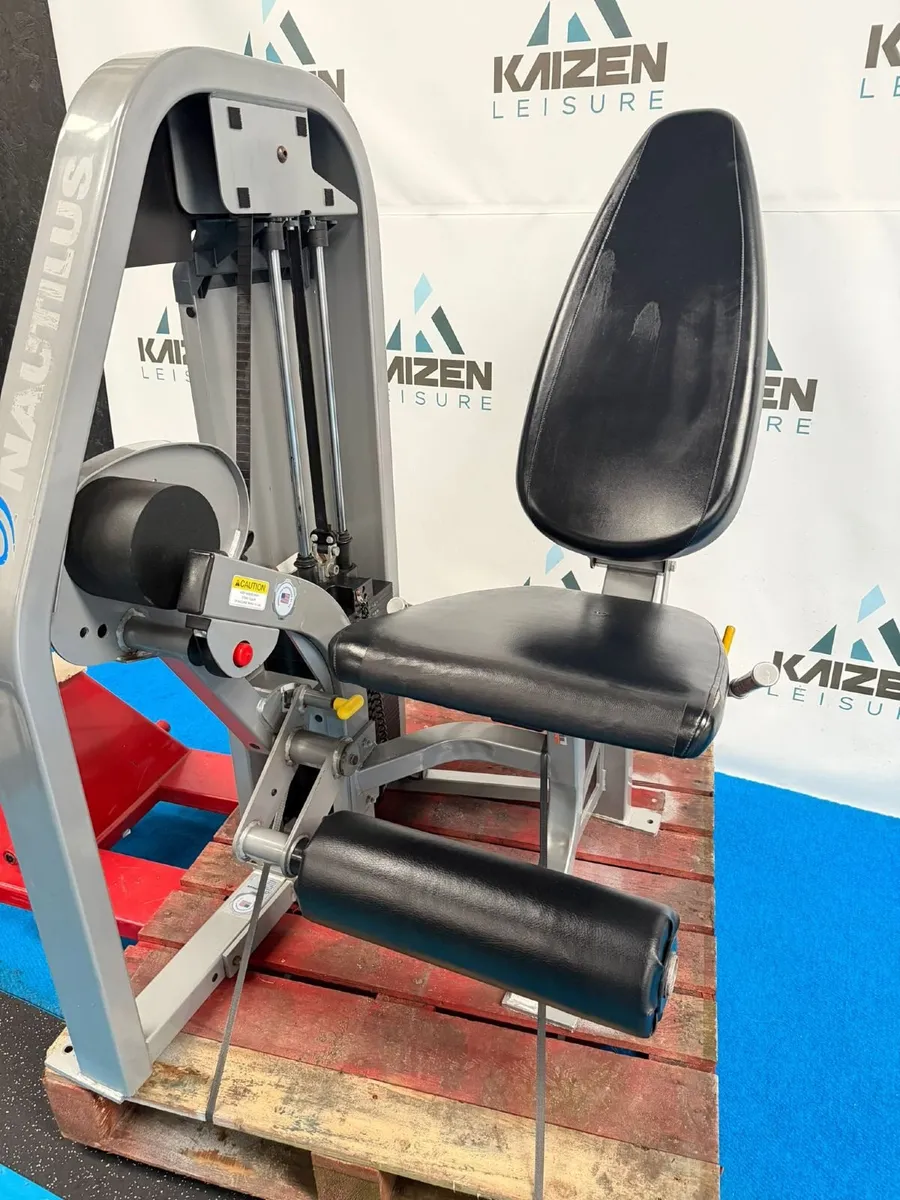 Nautilus Evo Seated Leg Extension - Image 1