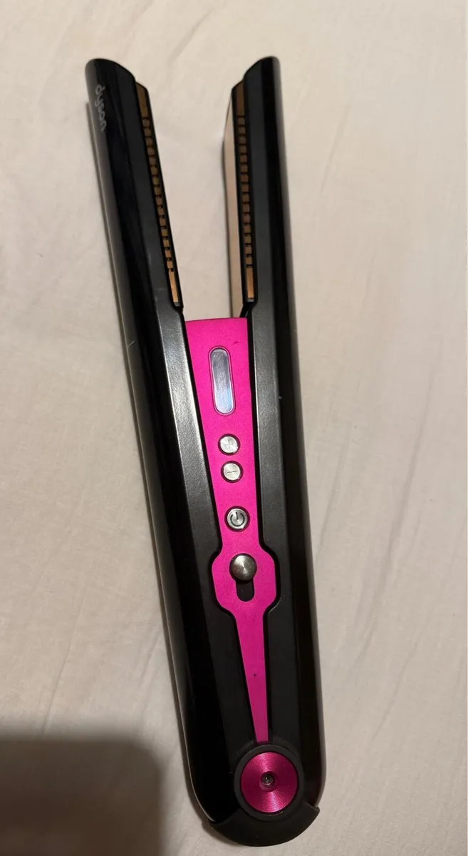 Dyson Corrale hair straightener - Image 1