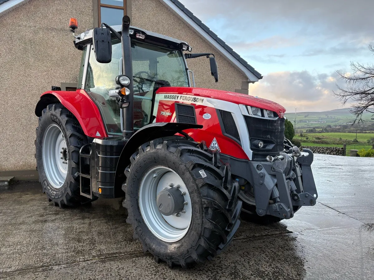 Massey Ferguson 7S 190 - Image 1