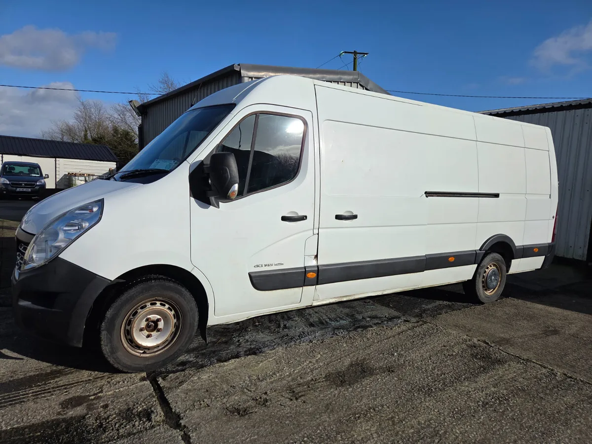 Renault Master 2017 - Image 1