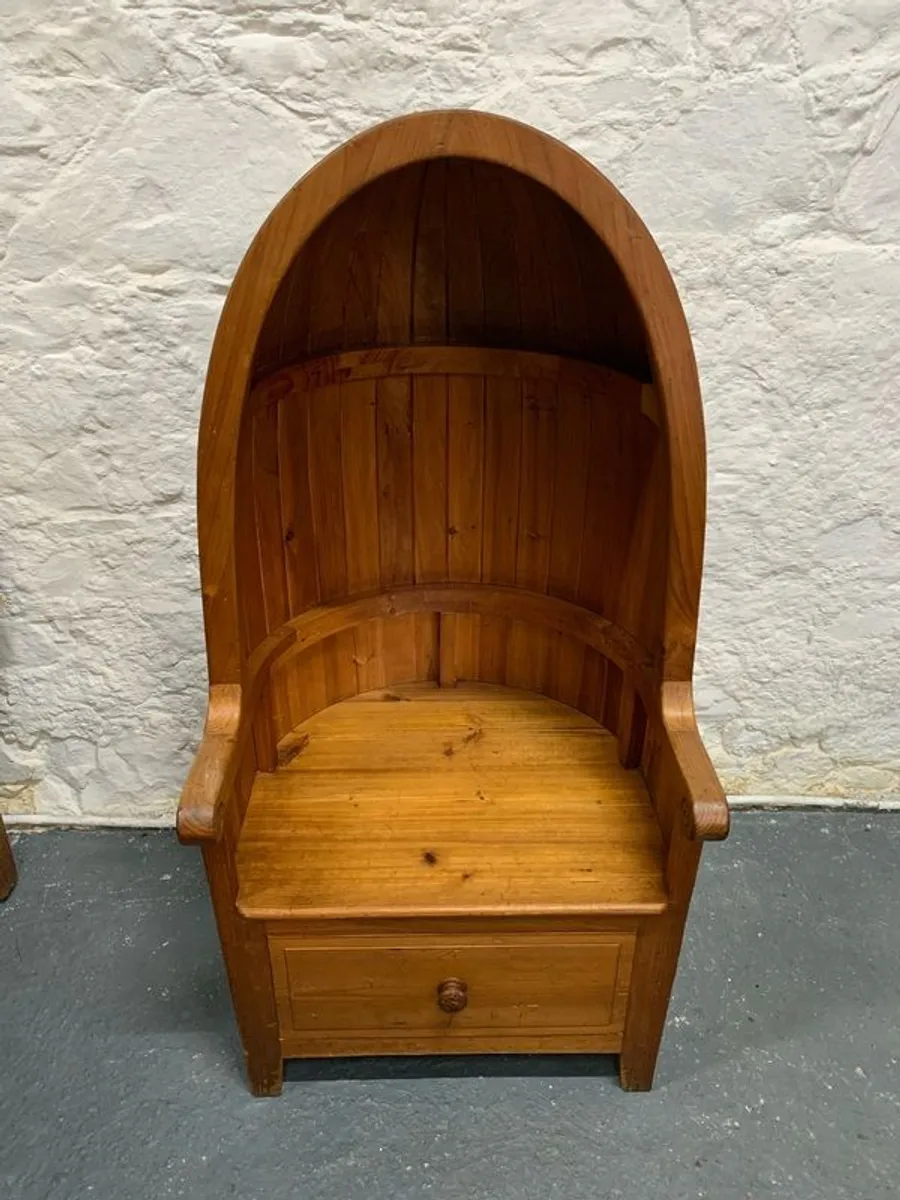 Late Victorian Pine Porters Chair. - Image 4