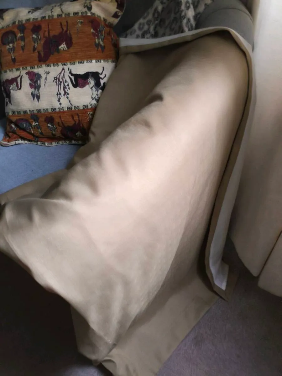 Beautiful shade green curtains,2 pairs lined 40 Eu - Image 4